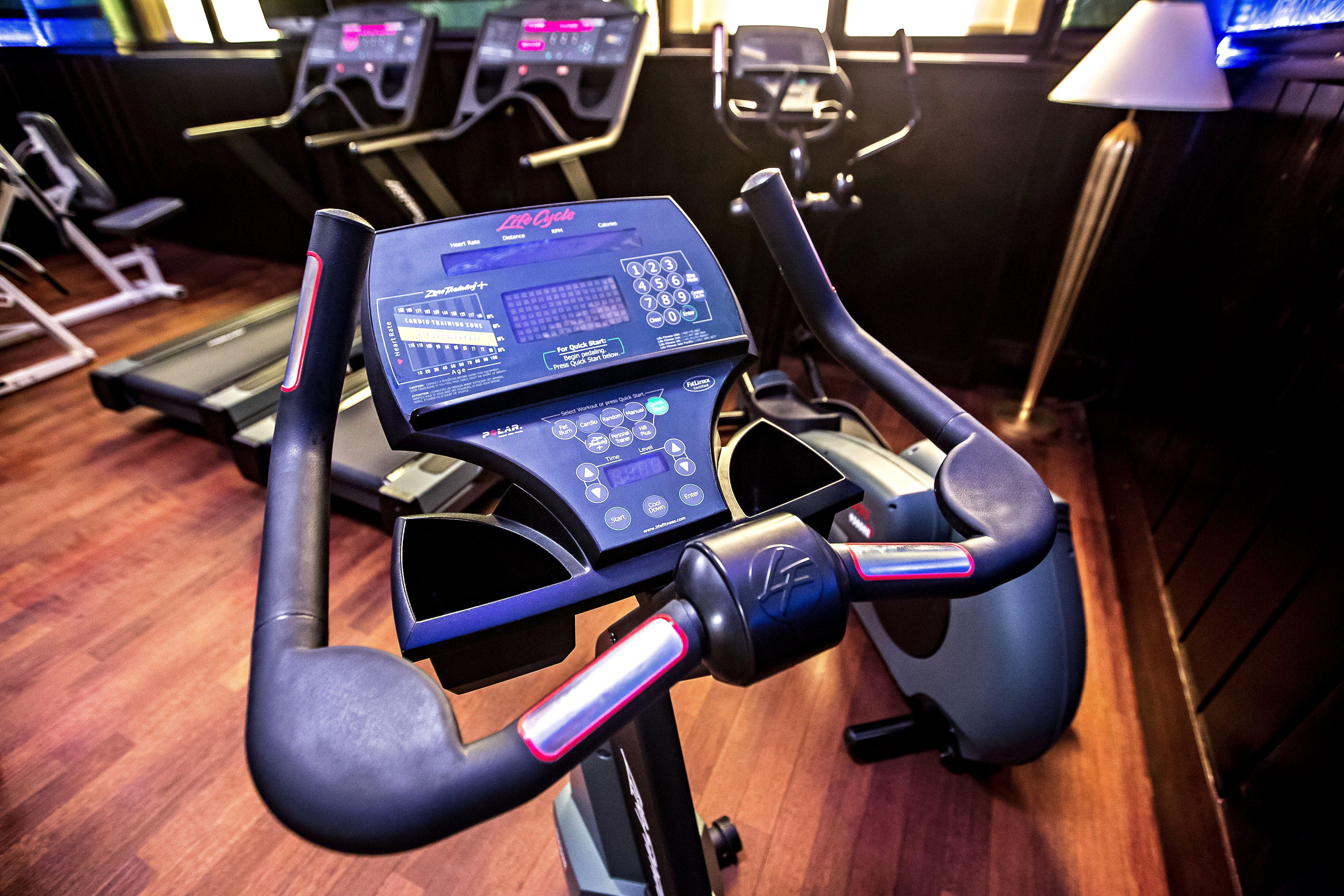 Art Deco Imperial Hotel Prag Konforlar fotoğraf A stationary bicycle